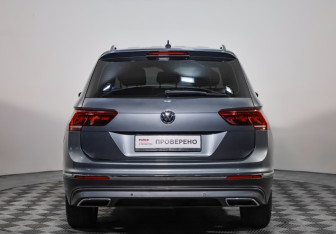 Подержанный автомобиль Volkswagen Tiguan 2019 года (6 фото)