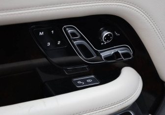 Подержанный автомобиль Land Rover Range Rover 2019 года (25 фото)