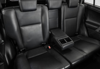 Подержанный автомобиль Toyota RAV4 2016 года (29 фото)