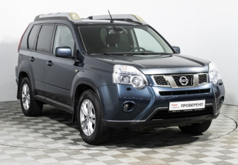 Подержанный автомобиль Nissan X-Trail 2012 года (3 фото)