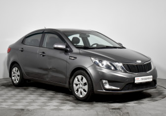 Подержанный автомобиль Kia Rio Sedan 2013 года (3 фото)