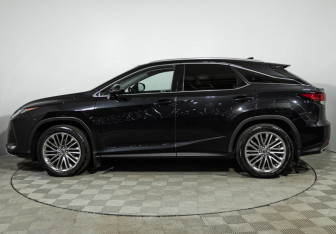 Подержанный автомобиль Lexus RX 2021 года (8 фото)