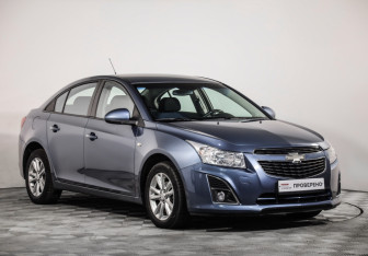 Подержанный автомобиль Chevrolet Cruze Sedan 2013 года (3 фото)