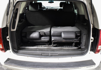 Подержанный автомобиль Chevrolet Tahoe 2013 года (22 фото)