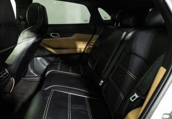 Подержанный автомобиль Changan UNI-K 2023 года (10 фото)