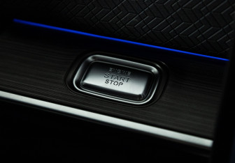 Подержанный автомобиль Jaecoo J7 2023 года (19 фото)