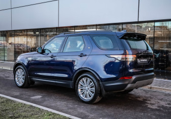 Подержанный автомобиль Land Rover Discovery 2018 года (6 фото)