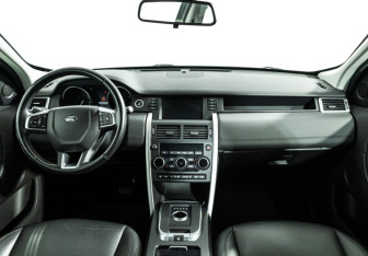 Подержанный автомобиль Land Rover Discovery Sport 2017 года (13 фото)