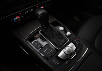 Подержанный автомобиль Audi A6 Sedan 2016 года (13 фото)