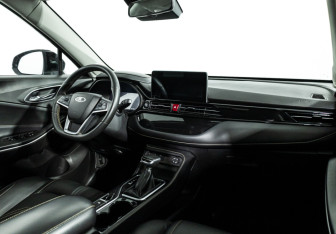 Подержанный автомобиль Москвич 3 2023 года (9 фото)