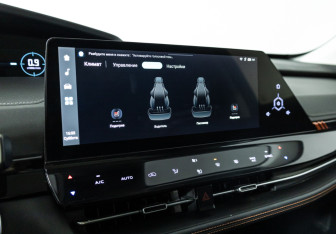 Подержанный автомобиль Changan UNI-K 2022 года (20 фото)