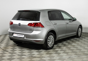 Подержанный автомобиль Volkswagen Golf Hatchback 2014 года (5 фото)