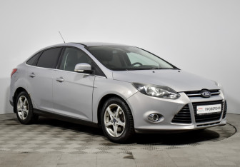 Подержанный автомобиль Ford Focus Sedan 2013 года (3 фото)