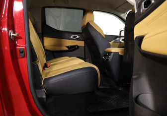 Подержанный автомобиль Changan Hunter Plus 2024 года (32 фото)