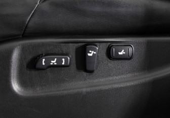 Подержанный автомобиль Infiniti QX80 2014 года (31 фото)