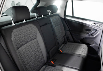 Подержанный автомобиль Volkswagen Tiguan 2021 года (13 фото)