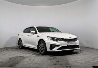 Подержанный автомобиль Kia Optima Sedan 2018 года (3 фото)