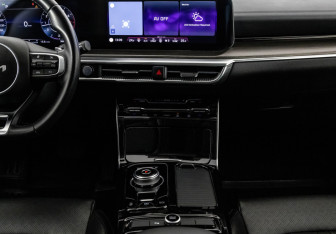 Подержанный автомобиль Kia K5 2022 года (15 фото)