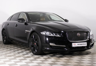 Подержанный автомобиль Jaguar XJ 2016 года (15 фото)