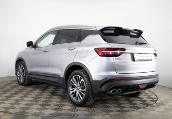 Подержанный автомобиль Geely Coolray 2023 года (8 фото)