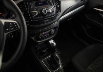 Подержанный автомобиль LADA (ВАЗ) Vesta Sedan 2021 года (17 фото)