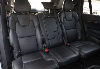 Подержанный автомобиль Volvo XC90 2020 года (32 фото)