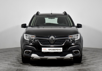 Подержанный автомобиль Renault Sandero 2020 года (2 фото)