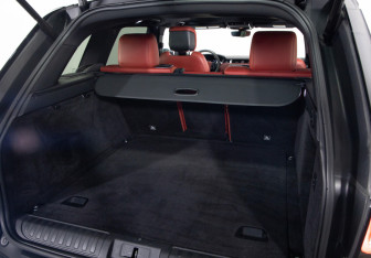 Подержанный автомобиль Land Rover Range Rover Sport 2021 года (31 фото)