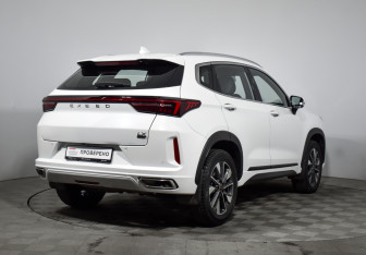Подержанный автомобиль Exeed LX 2024 года (5 фото)