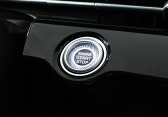 Подержанный автомобиль Omoda C5 2023 года (19 фото)