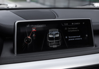 Подержанный автомобиль BMW X5 2016 года (21 фото)