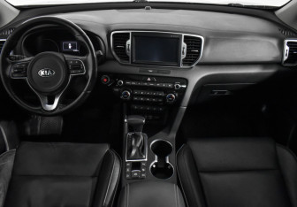 Подержанный автомобиль Kia Sportage 2018 года (15 фото)