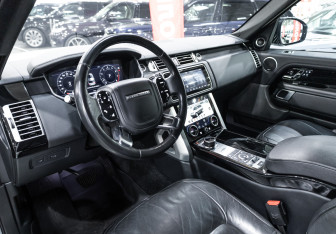 Подержанный автомобиль Land Rover Range Rover 2018 года (14 фото)
