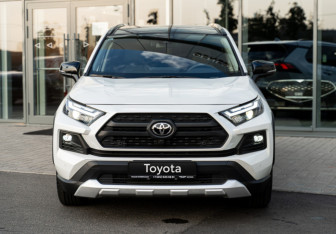 Новый Toyota RAV4 2025 (3 фото)