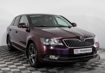 Подержанный автомобиль Skoda Superb Liftback 2014 года (3 фото)