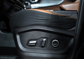 Подержанный автомобиль Chery Tiggo 8 Pro Max 2023 года (11 фото)
