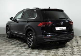 Подержанный автомобиль Volkswagen Tiguan 2018 года (7 фото)