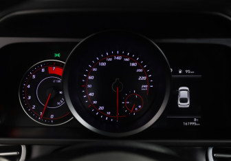 Подержанный автомобиль Hyundai Elantra Sedan 2021 года (8 фото)