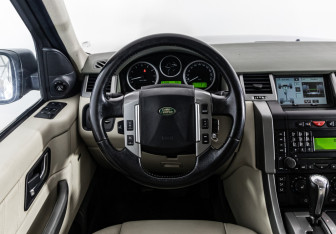 Подержанный автомобиль Land Rover Range Rover Sport 2007 года (12 фото)