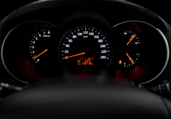 Подержанный автомобиль Kia Sorento 2016 года (17 фото)