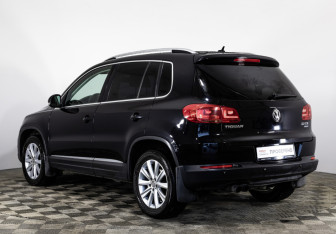 Подержанный автомобиль Volkswagen Tiguan 2012 года (7 фото)