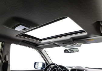 Подержанный автомобиль Suzuki Grand Vitara 2008 года (16 фото)