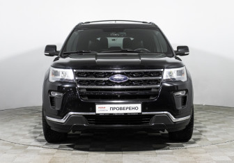 Подержанный автомобиль Ford Explorer 2018 года (2 фото)