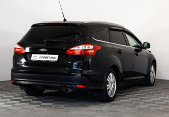 Подержанный автомобиль Ford Focus Wagon 2012 года (5 фото)