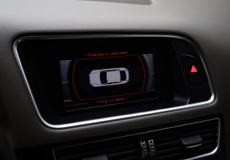 Подержанный автомобиль Audi Q5 2014 года (15 фото)