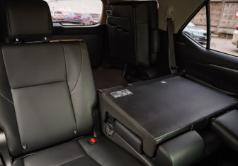 Подержанный автомобиль Toyota Fortuner 2020 года (29 фото)