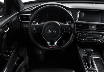 Подержанный автомобиль Kia Optima Sedan 2016 года (15 фото)