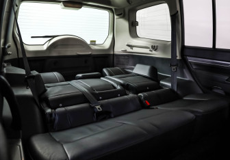 Подержанный автомобиль Mitsubishi Pajero 2014 года (22 фото)