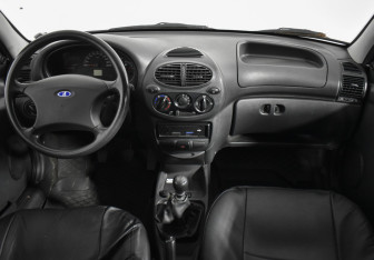 Подержанный автомобиль LADA (ВАЗ) Kalina Wagon 2011 года (13 фото)