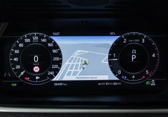 Подержанный автомобиль Land Rover Range Rover Evoque 2019 года (12 фото)